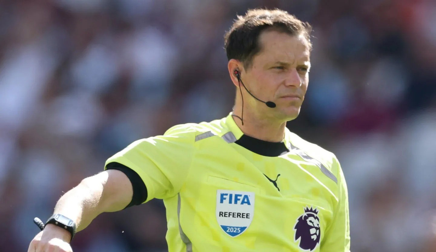 穆里尼奥本菲卡执教传奇：战术革新与团队凝聚力铸就无敌之师